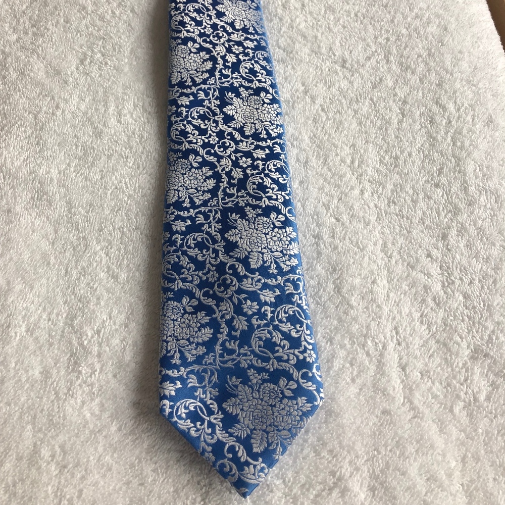 Penrose Tie